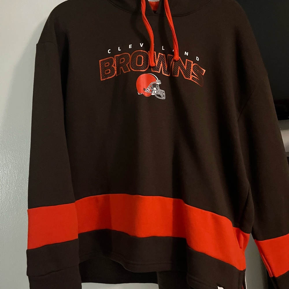 Fanatics Cleveland Browns Black and Red Sweater